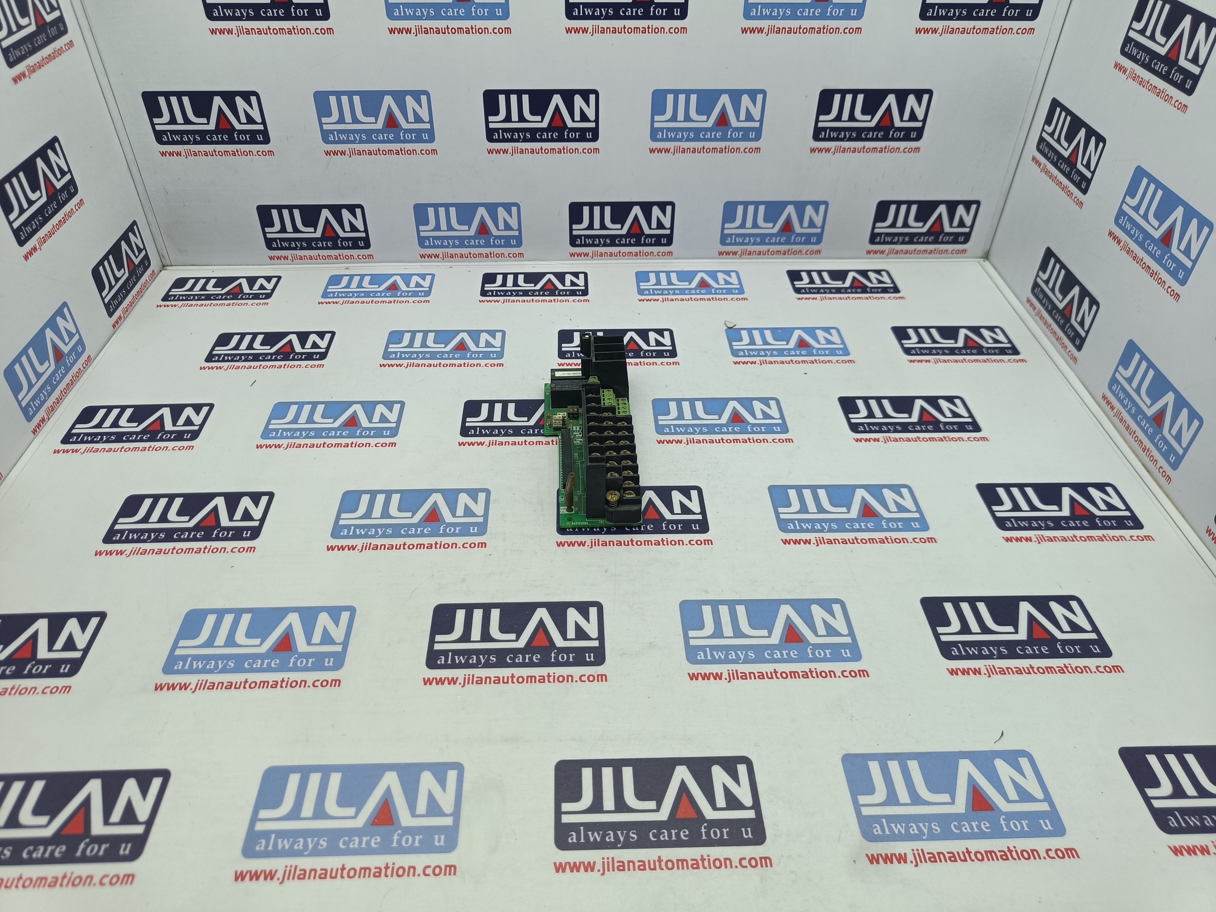 YASKAWA ETC618111 INVERTER  CONTROL BOARD IO TERMINAL BOARD F7&G7 Used Module